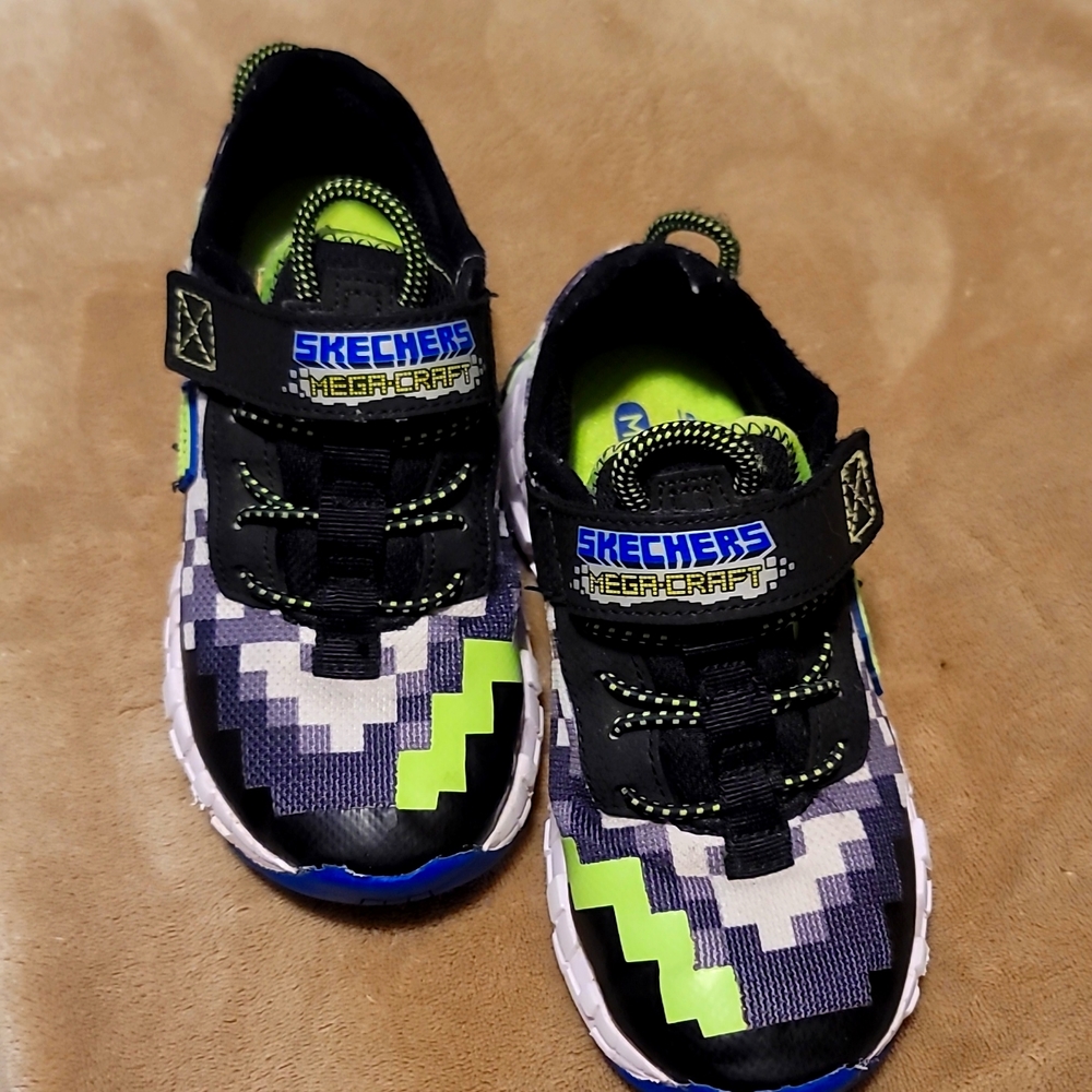 Skechers Boys Minecraft Shoes Size 13